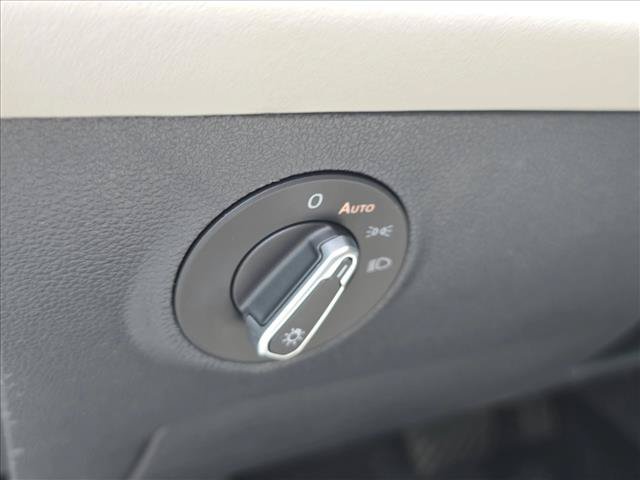 New 2026 Volkswagen Taos SE FWD image 7