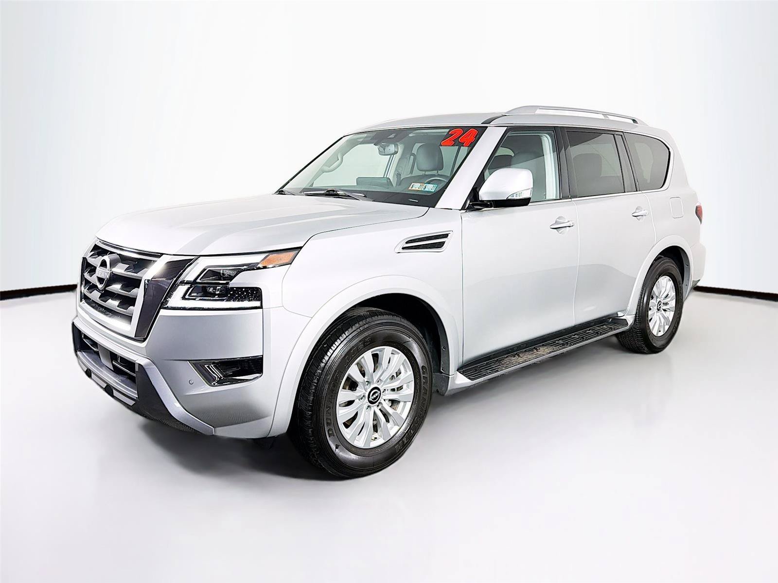 Used 2024 Nissan Armada SV AWD/4WD image 7