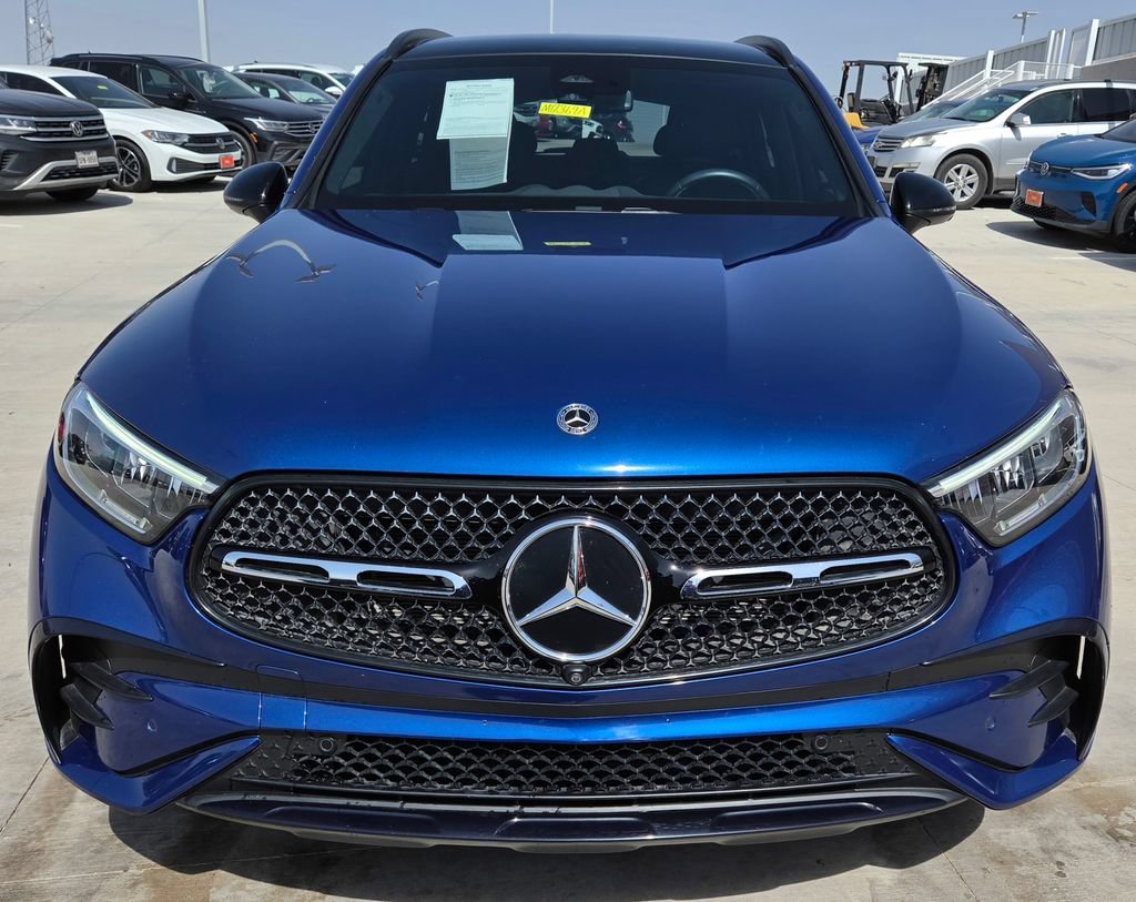 Used 2023 Mercedes-Benz GLC 300 4MATIC image 4