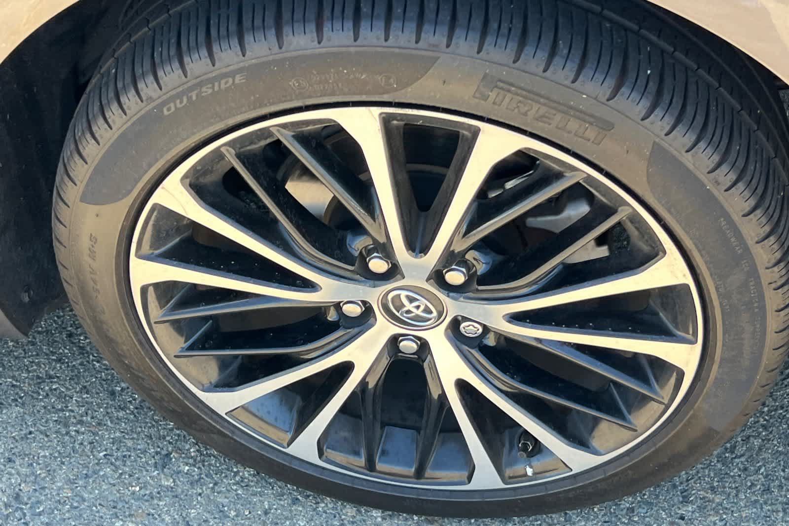 Used 2019 Toyota Camry SE w/ Audio Package FWD image 22