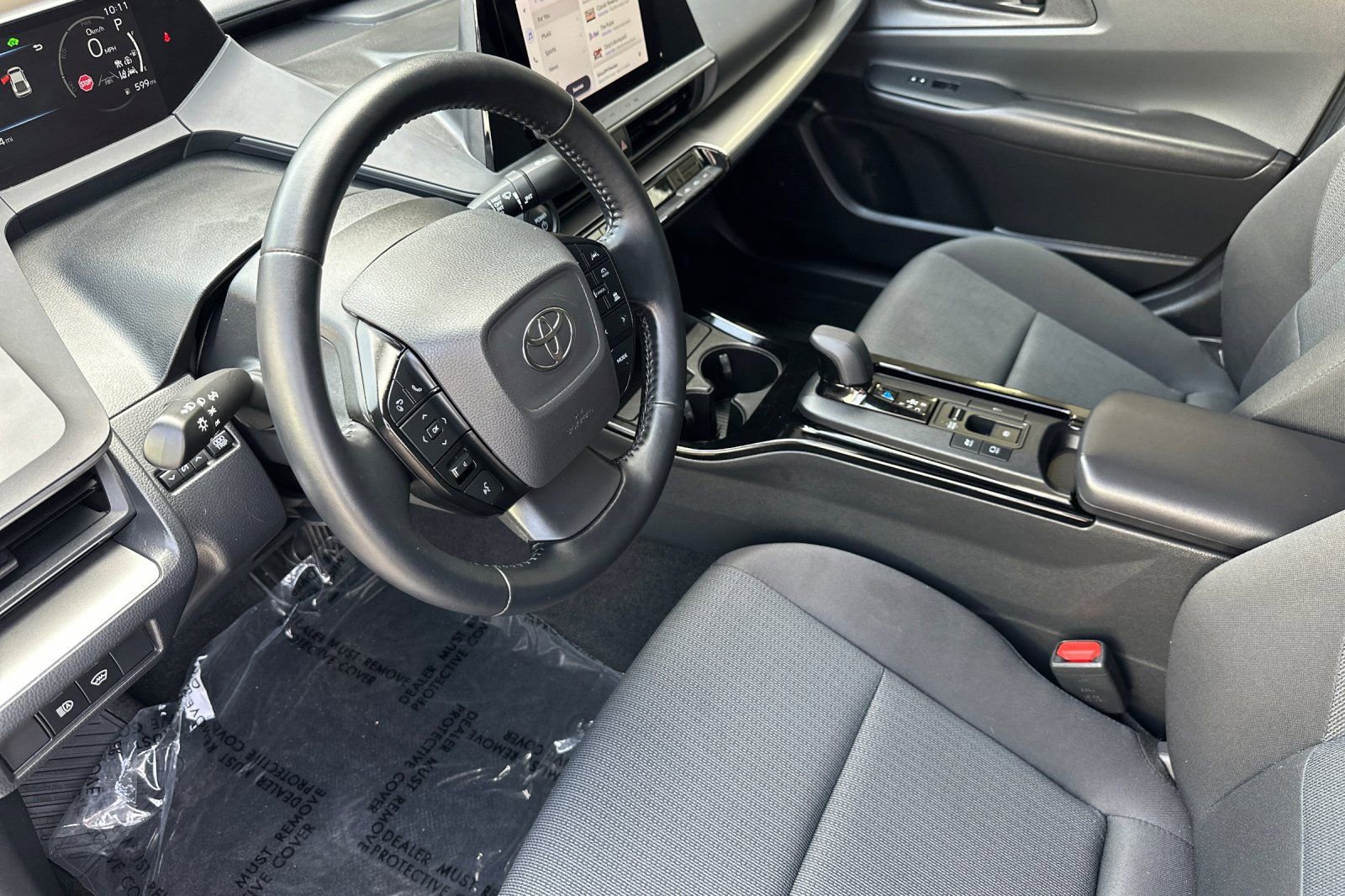 Used 2023 Toyota Prius LE FWD image 10