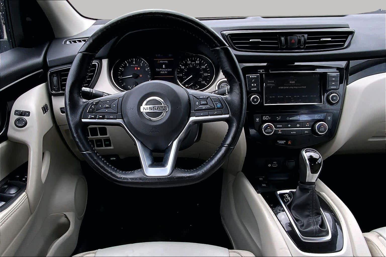Used 2021 Nissan Rogue Sport SV w/ Technology Package AWD/4WD image 6