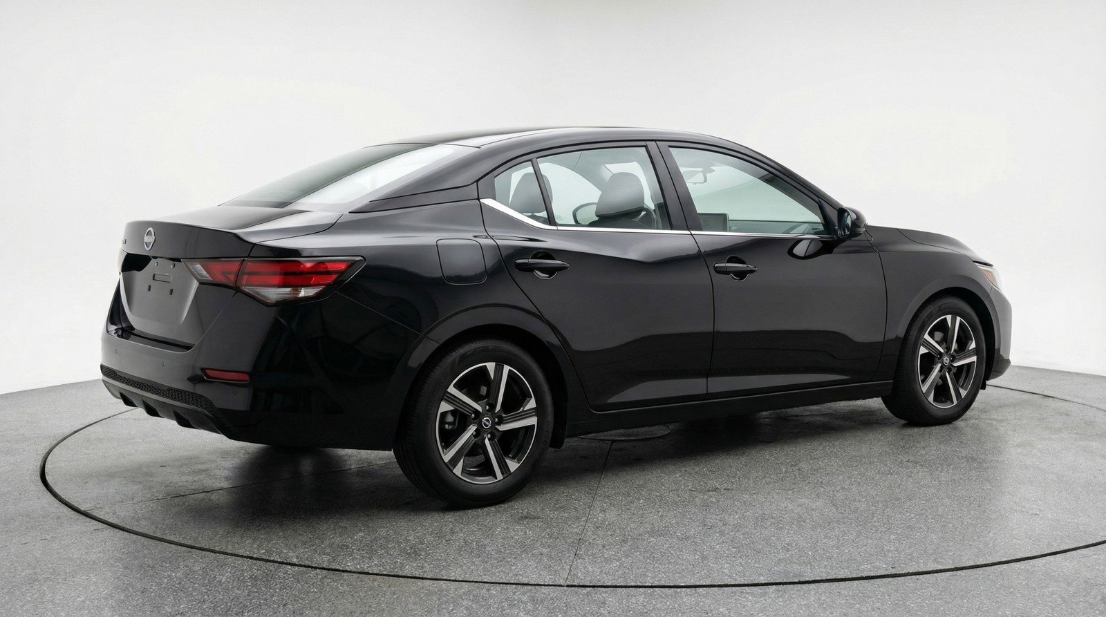 Used 2025 Nissan Sentra SV FWD image 9