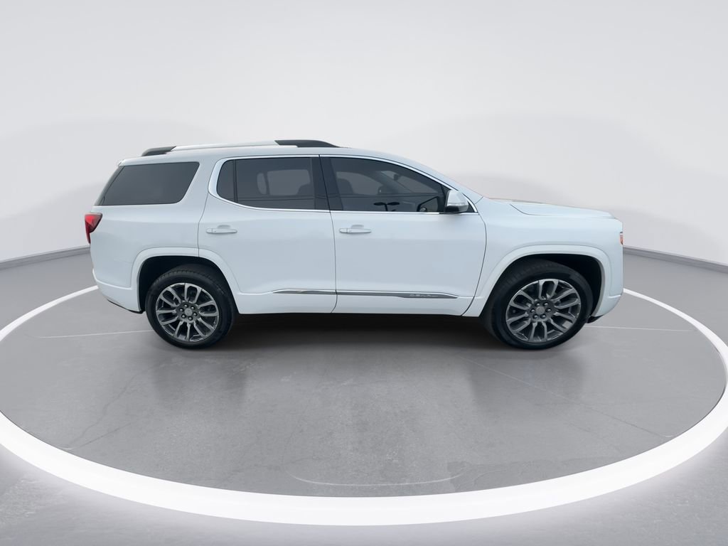 Used 2021 GMC Acadia Denali w/ Denali Ultimate Package image 9