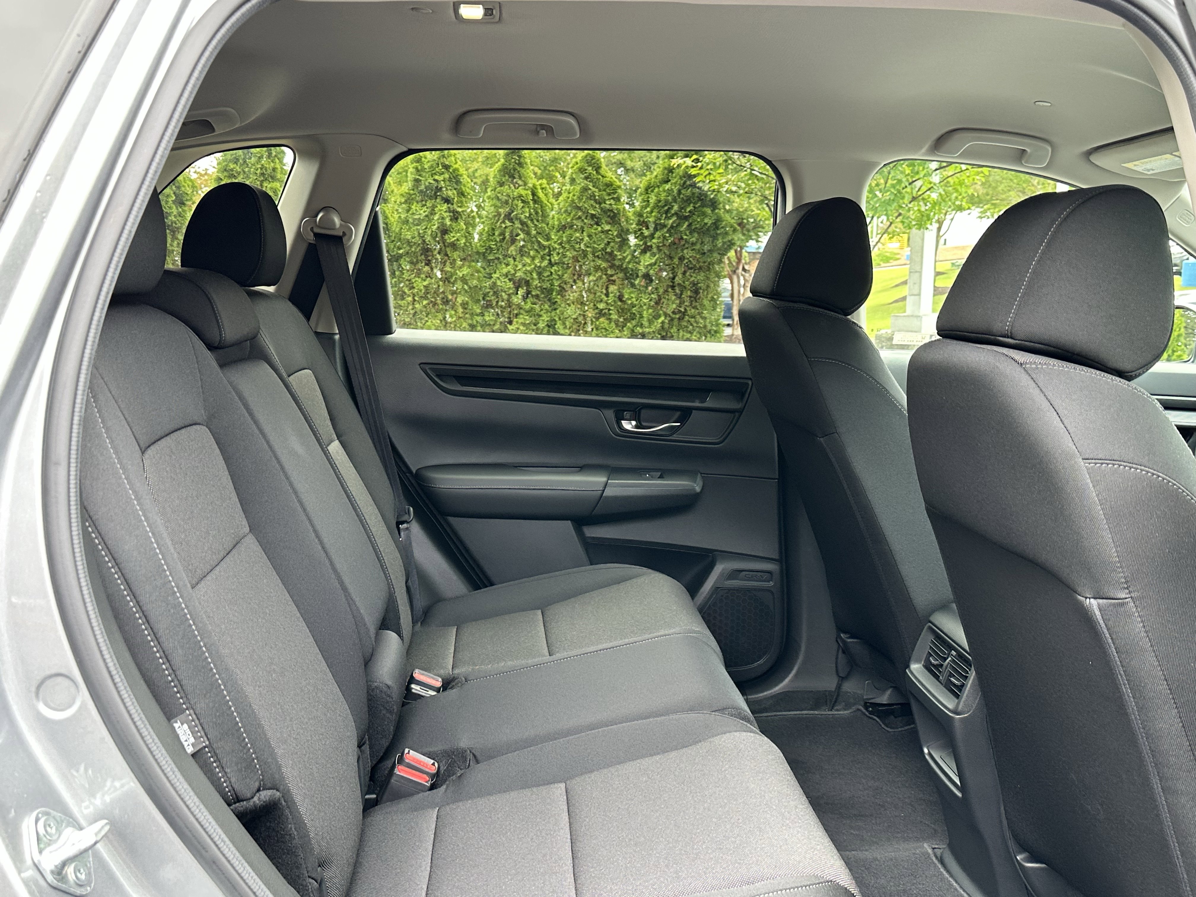 Used 2025 Honda CR-V LX image 45
