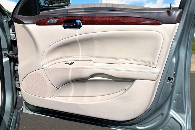 Used 2007 Buick Lucerne CXL w/ Luxury Package FWD image 18