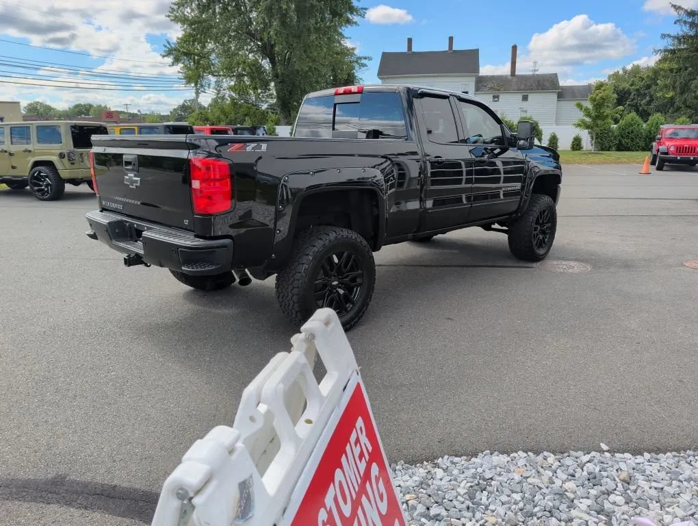 Used 2018 Chevrolet Silverado 1500 LT w/ All Star Edition AWD/4WD image 22