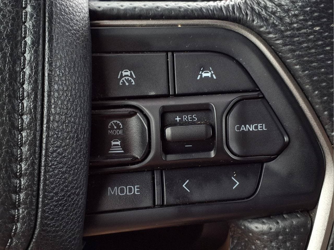 Used 2024 Toyota Tacoma TRD Off-Road AWD/4WD image 21