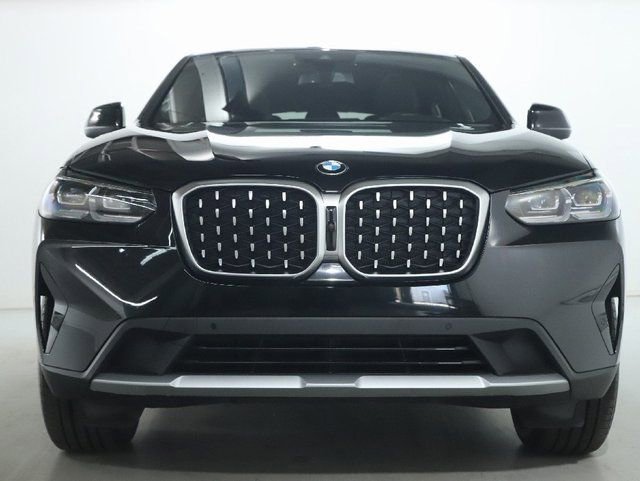 Used 2025 BMW X4 xDrive30i AWD/4WD image 6