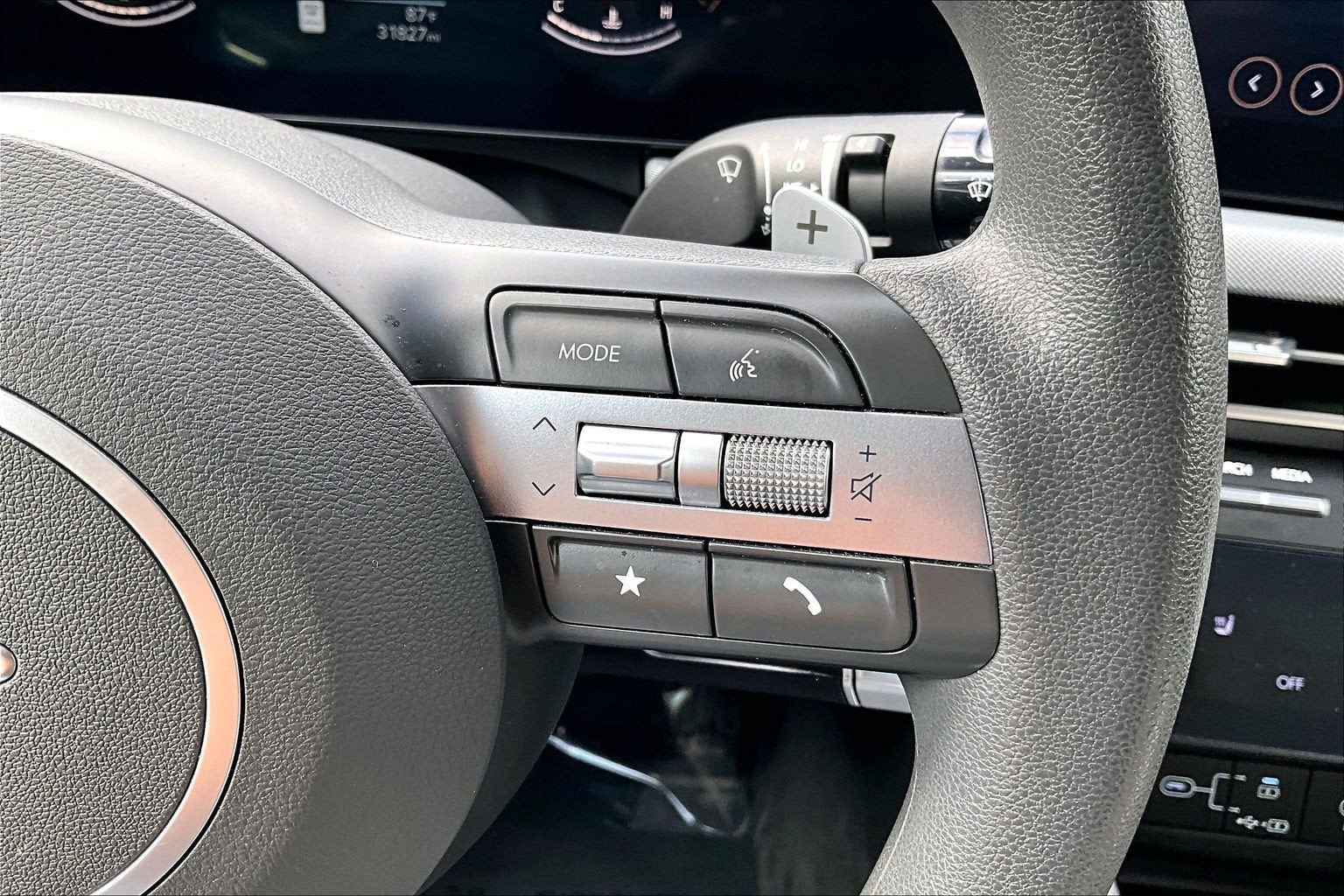 Used 2025 Hyundai Sonata SEL FWD image 17