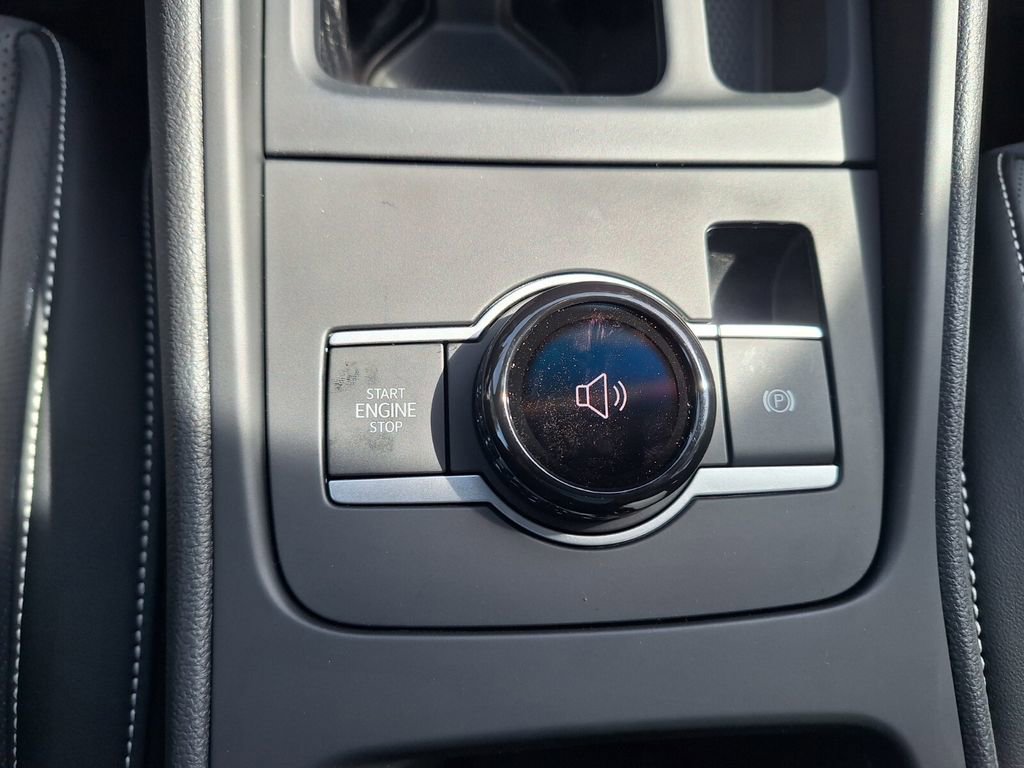 New 2026 Volkswagen Tiguan SE R-Line image 17