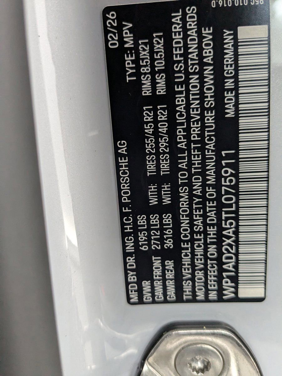 New 2026 Porsche Macan Electric image 24