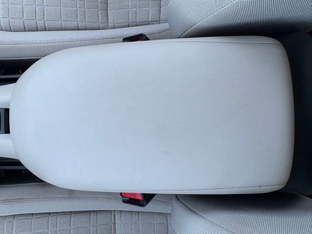 Used 2024 Honda HR-V LX image 25