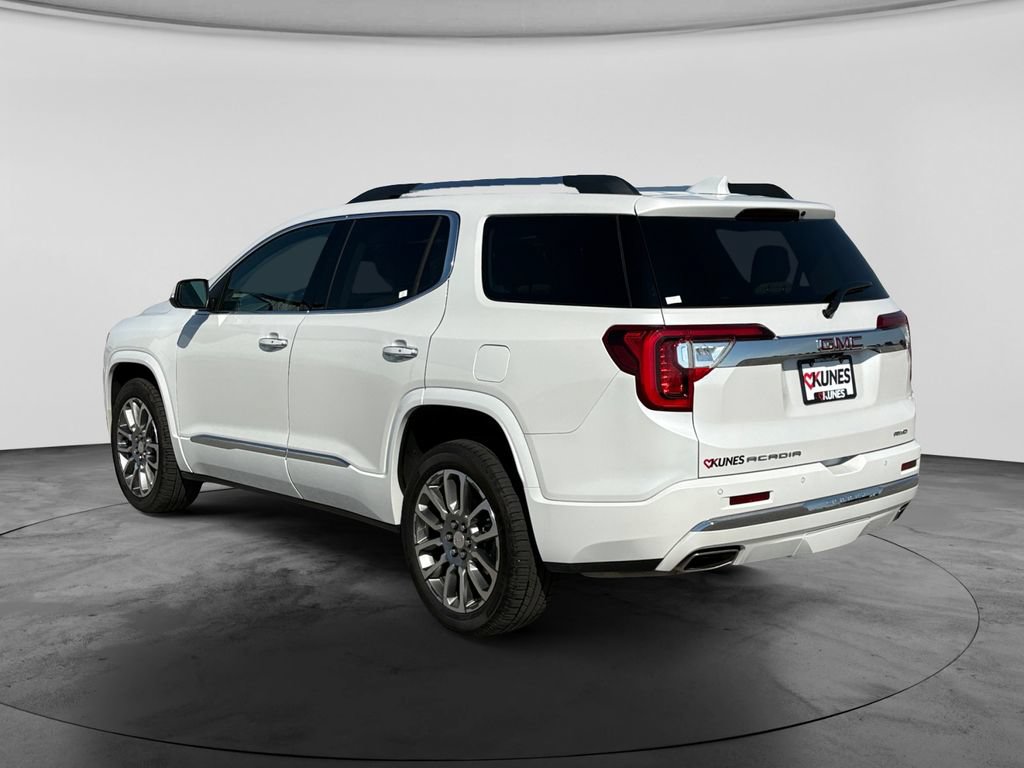 Used 2023 GMC Acadia Denali w/ Denali Ultimate Package AWD/4WD image 7