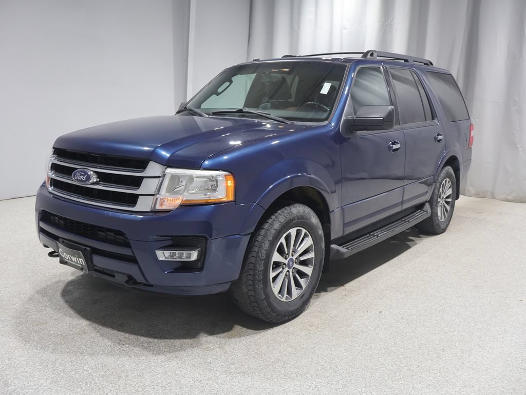 Used 2017 Ford Expedition XLT w/ Equipment Group 202A AWD/4WD image 7