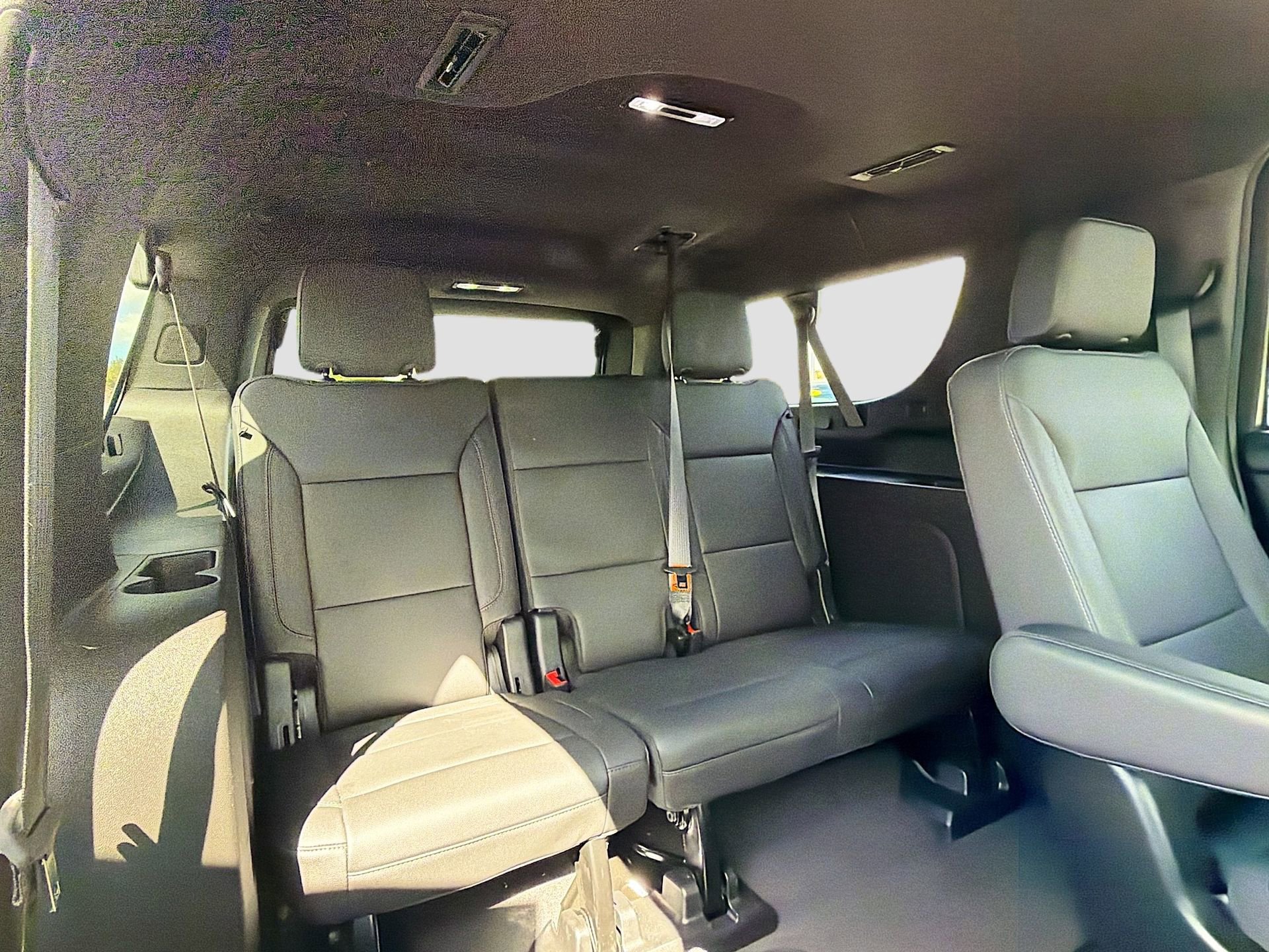 Used 2024 Chevrolet Suburban Z71 w/ Luxury Package image 23