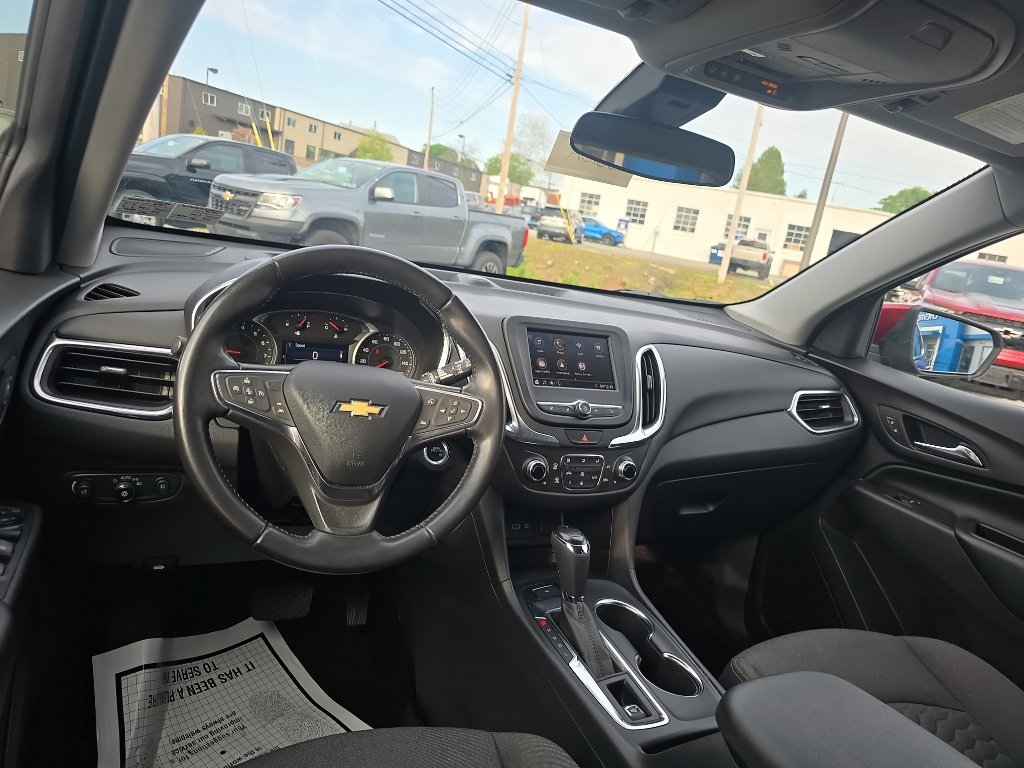 Used 2021 Chevrolet Equinox LT AWD/4WD image 19