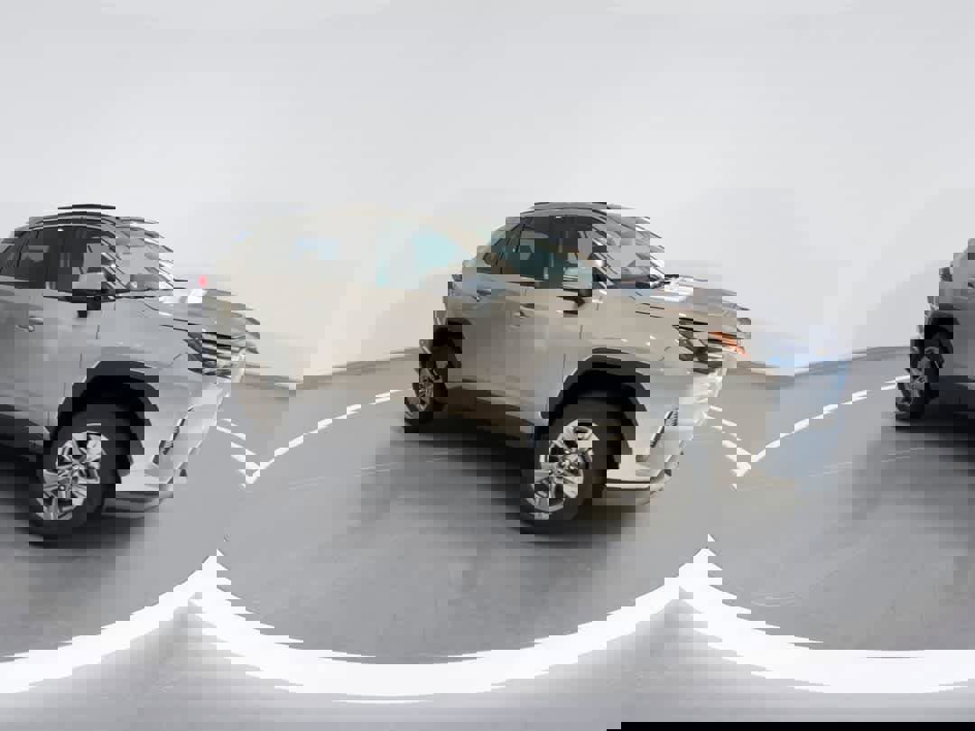 Used 2024 Toyota RAV4 XLE image 2