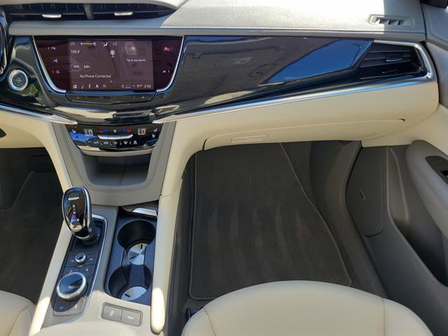 Certified 2025 Cadillac XT6 Premium Luxury w/ Technology Package image 39