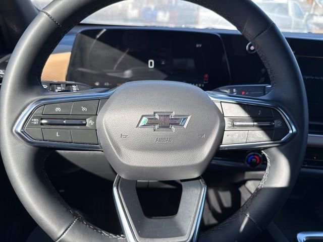 Used 2025 Chevrolet Equinox ACTIV w/ Safety and Technology Package image 24