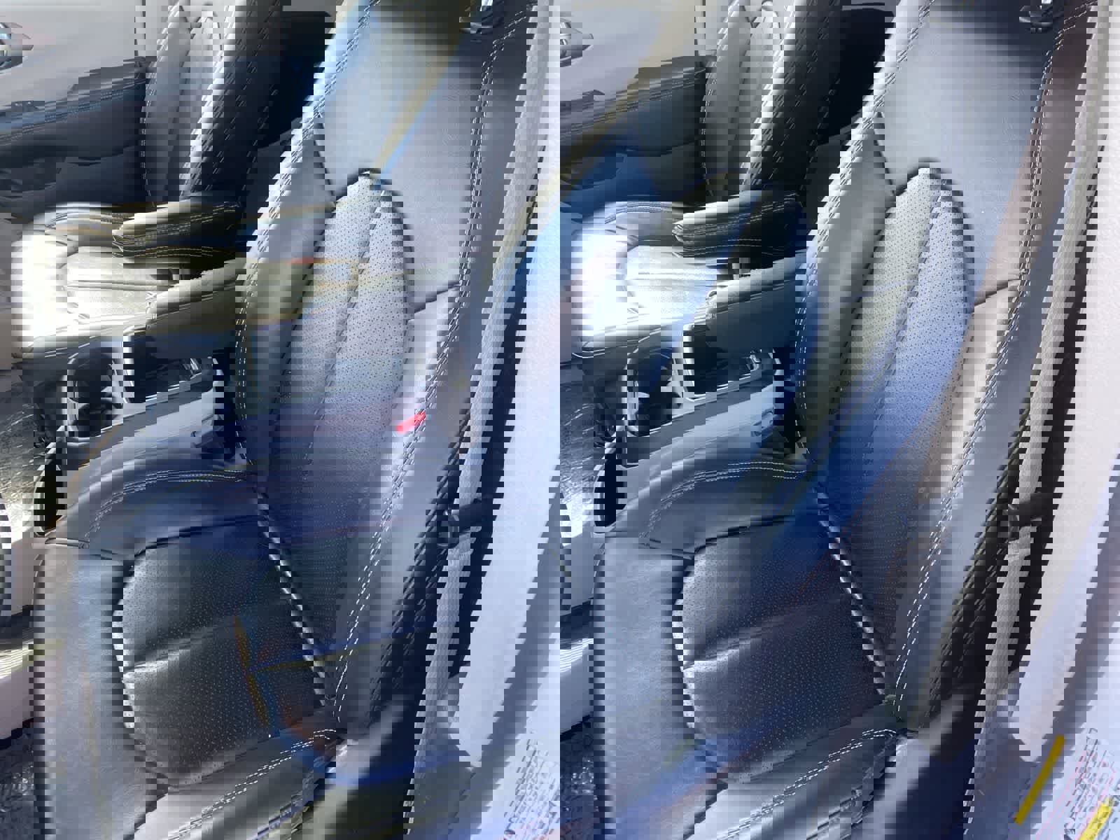 Used 2023 Chrysler Pacifica Touring-L FWD image 11