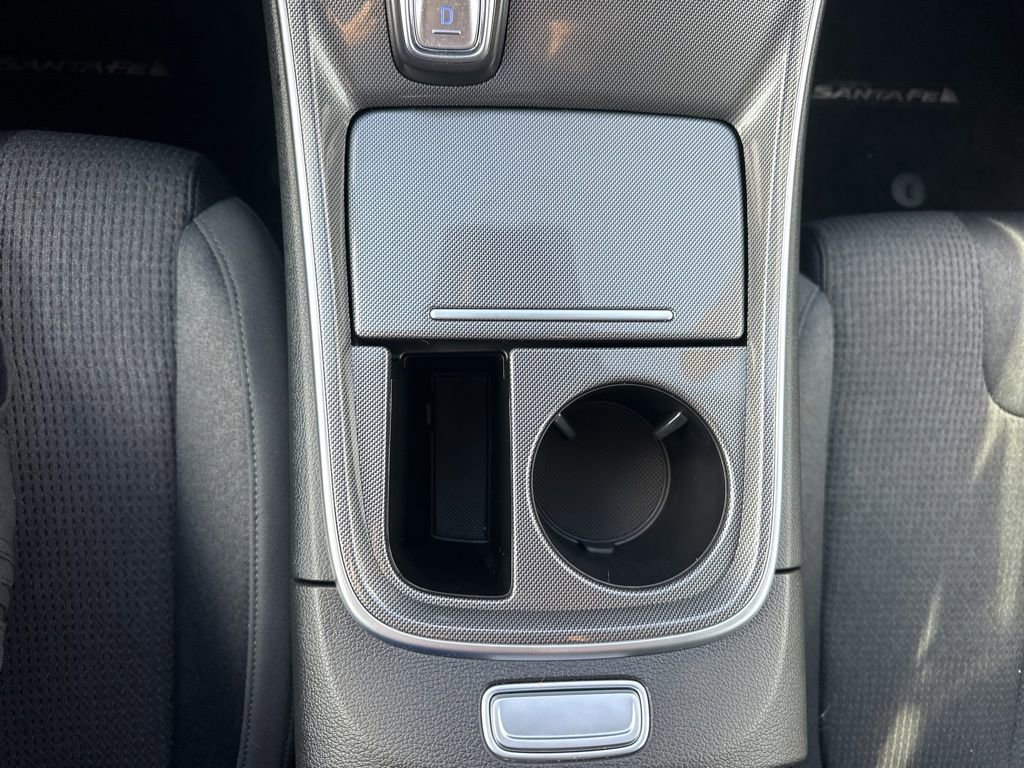 Used 2023 Hyundai Santa Fe SE image 5