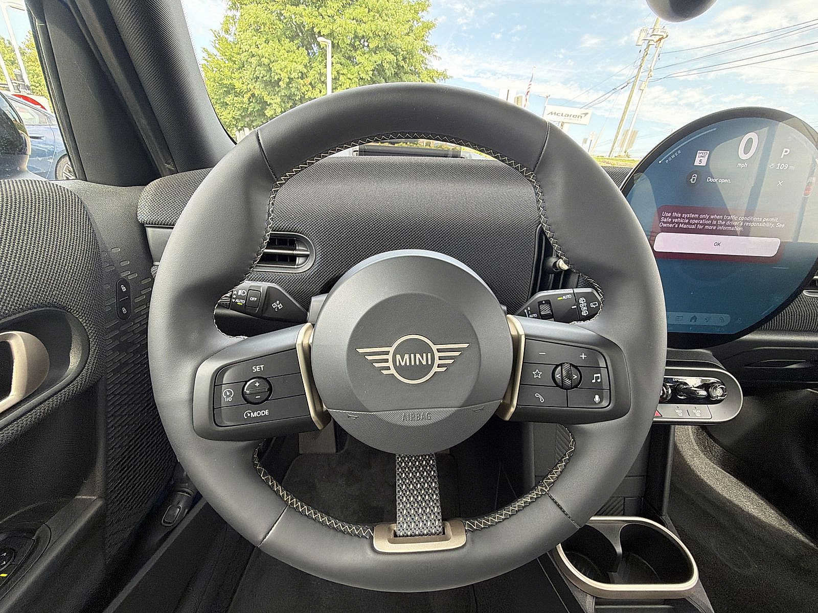 Used 2026 MINI Cooper 4-Door Hardtop FWD image 23