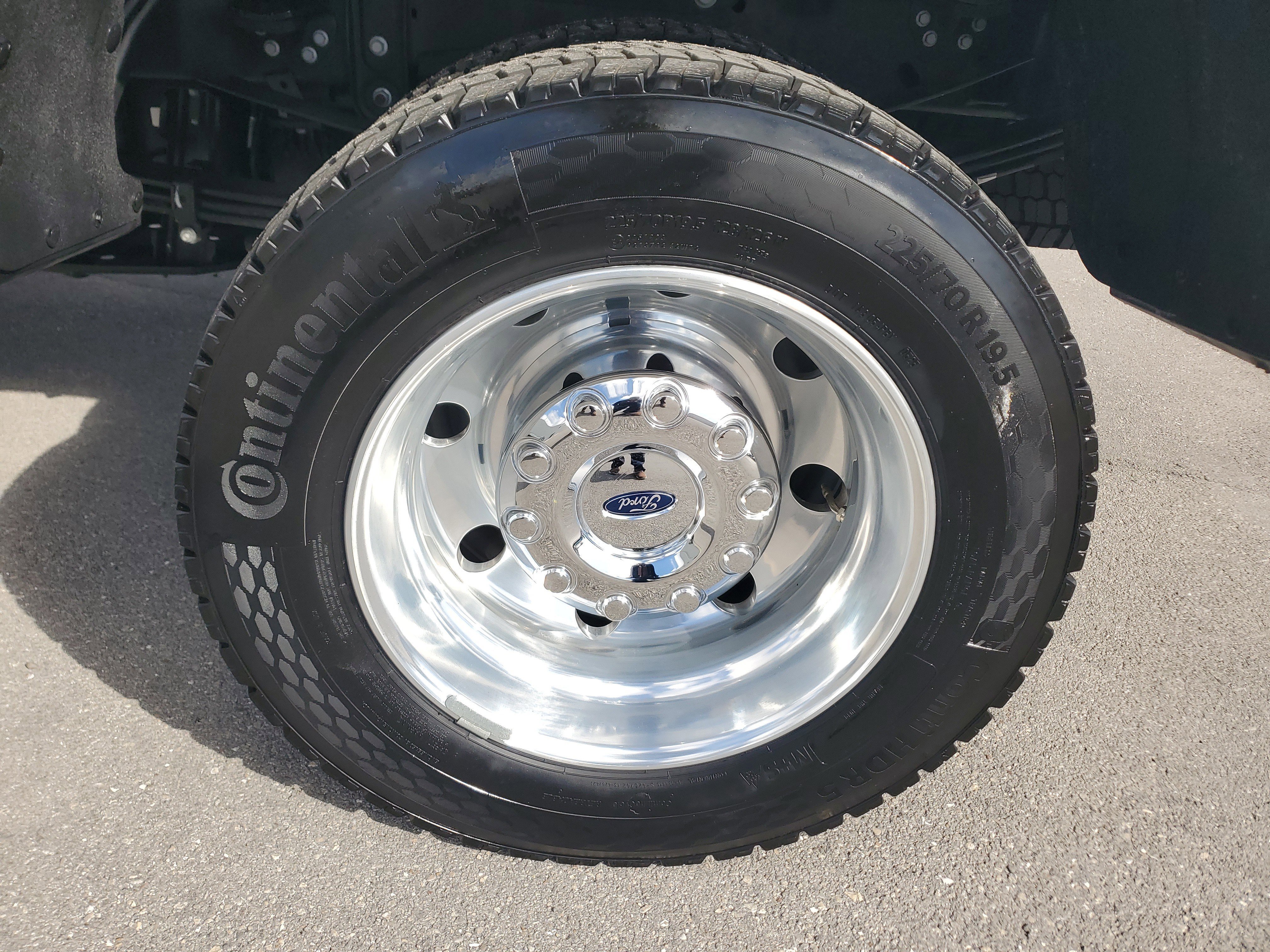 Used 2025 Ford F450 XLT w/ 360-Degree Camera Package image 28