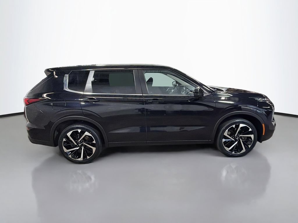 Used 2022 Mitsubishi Outlander ES AWD/4WD image 10