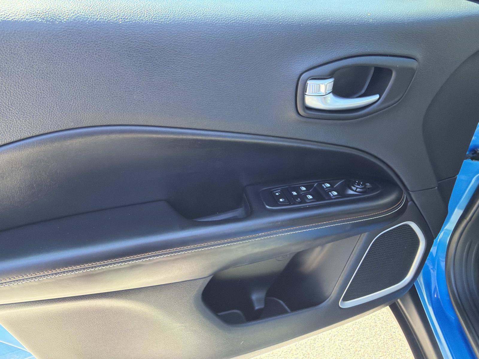 Used 2021 Jeep Compass Sport FWD image 15