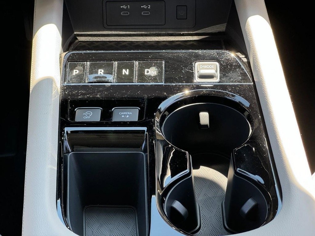 Used 2025 Nissan Murano SV image 10