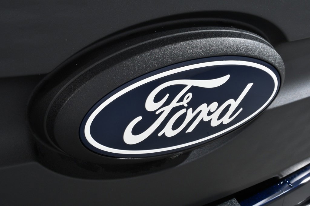 New 2025 Ford F150 Lightning Flash image 20