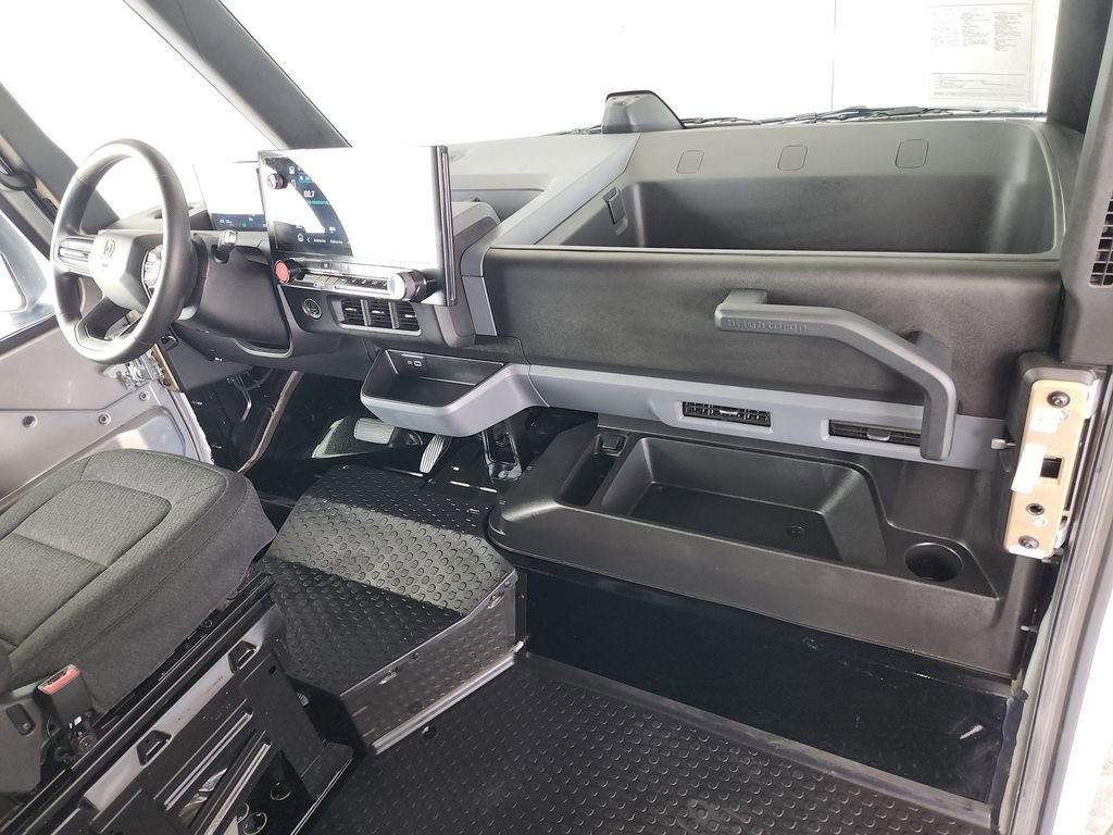 Used 2024 Chevrolet Brightdrop 400 w/ Commercial Equipment Package AWD/4WD image 20