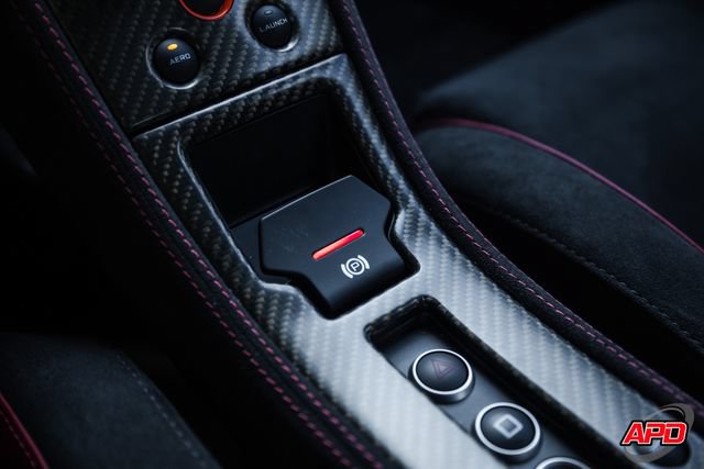 Used 2016 McLaren 675LT Coupe RWD image 92