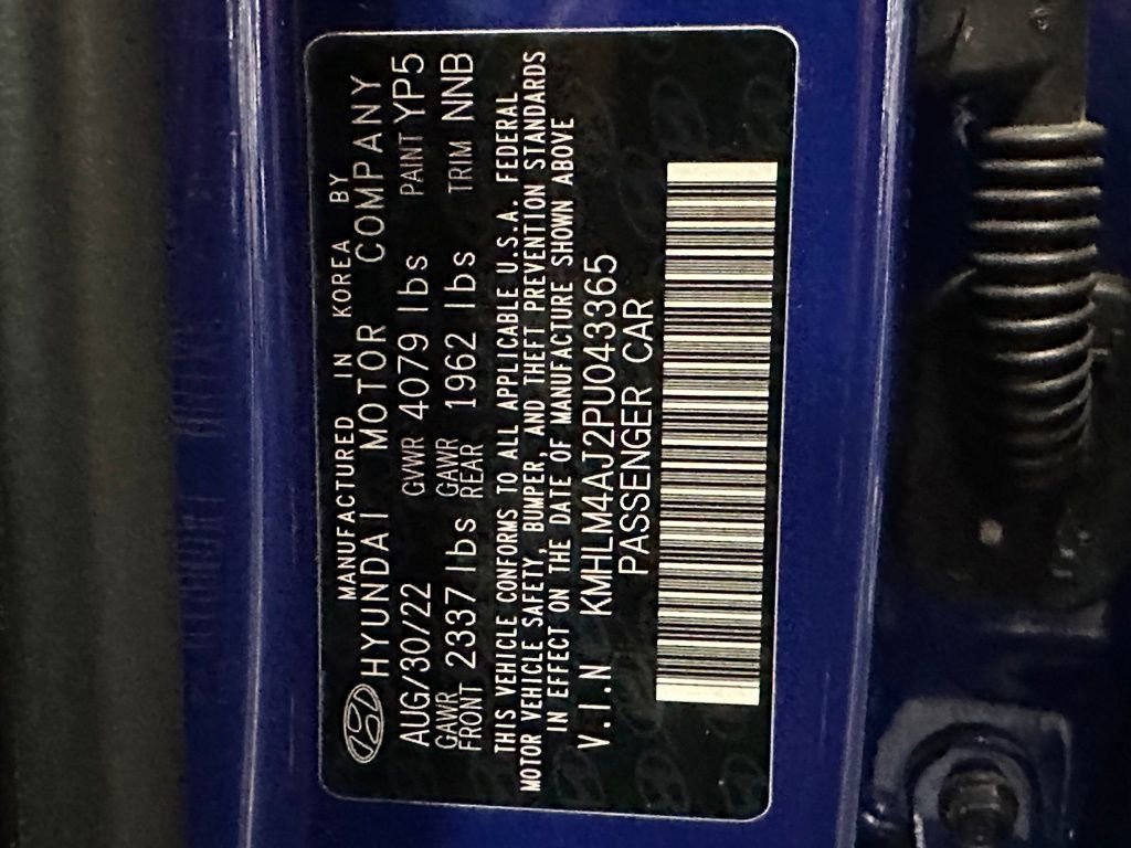 Used 2023 Hyundai Elantra Blue image 33