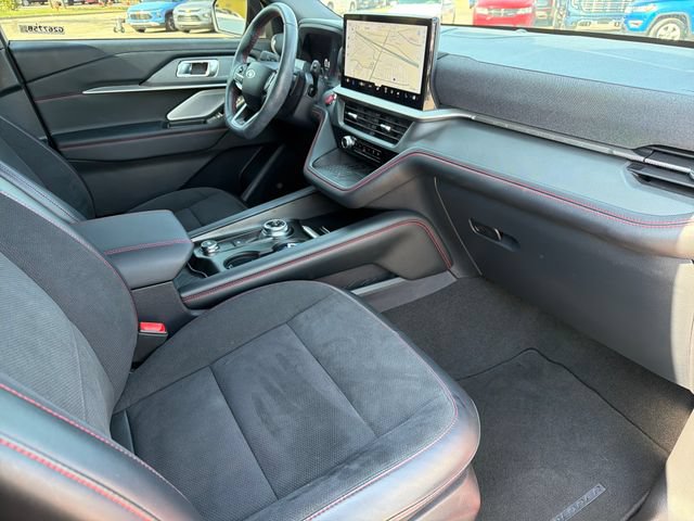 Used 2025 Ford Explorer ST AWD/4WD image 24