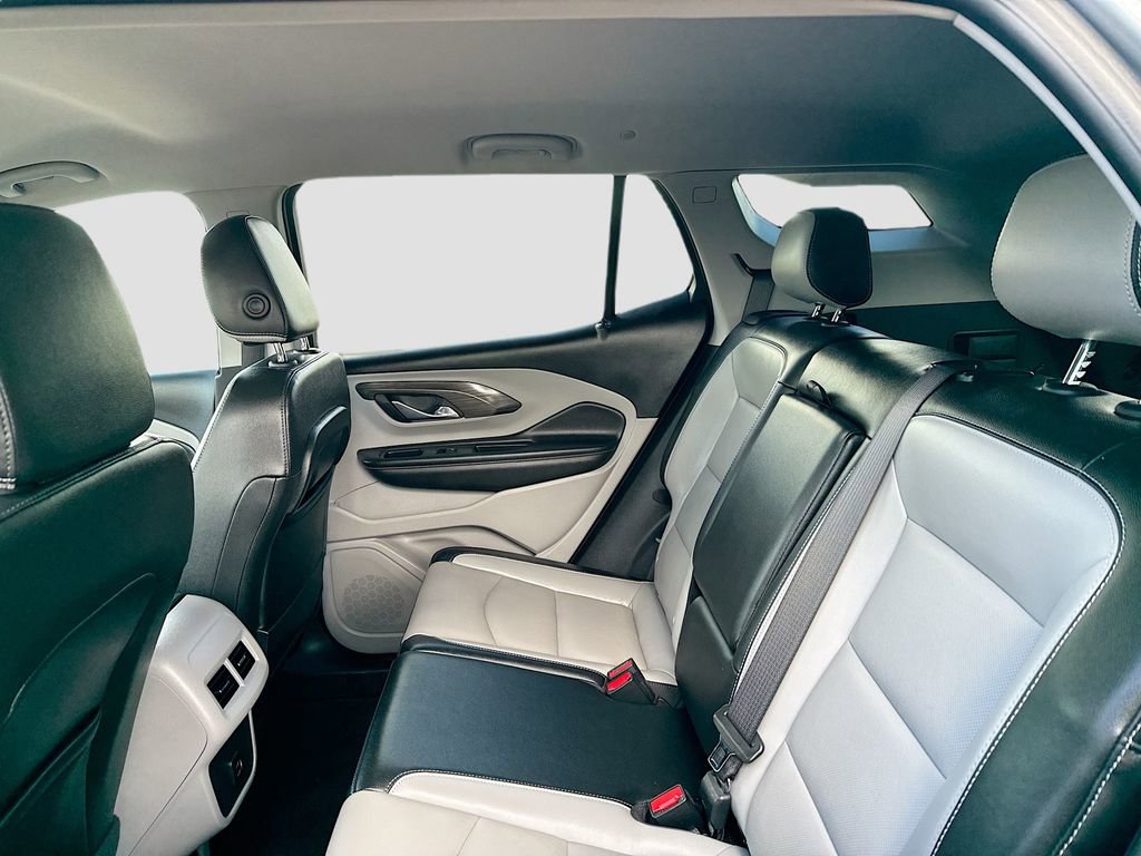 Used 2023 GMC Terrain SLT w/ Infotainment Package II FWD image 23