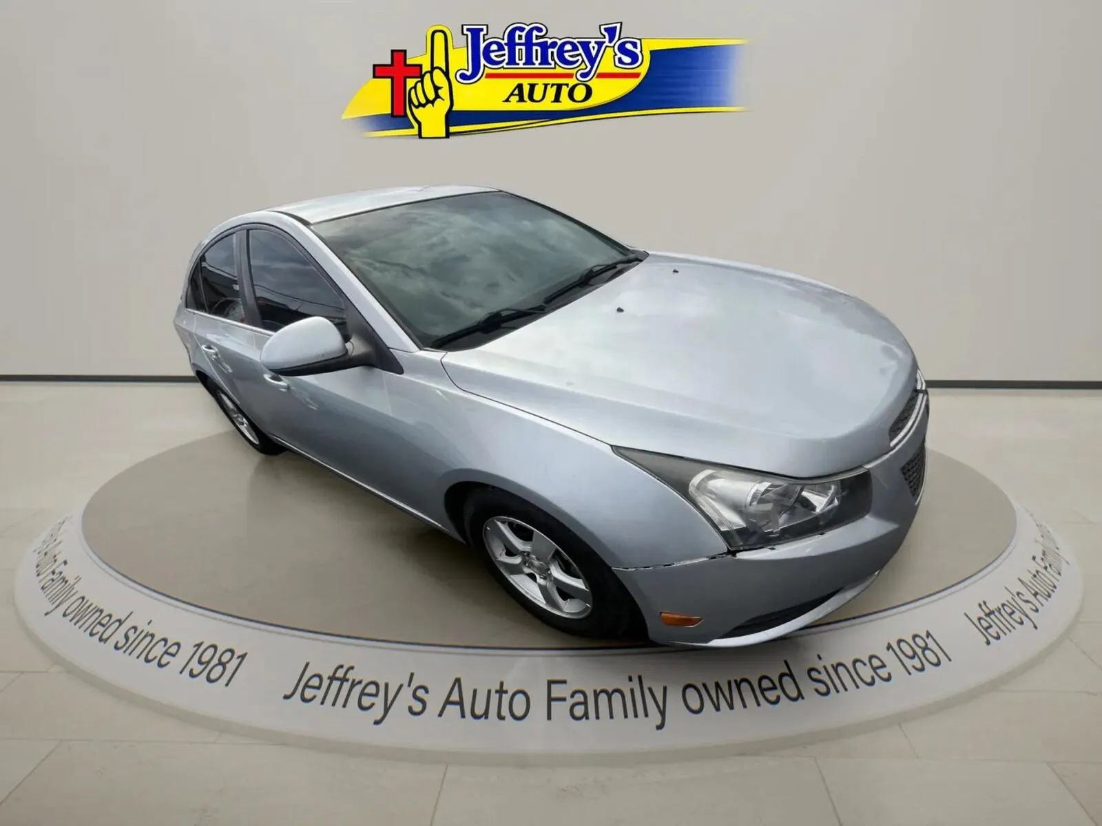 Used 2013 Chevrolet Cruze LT FWD image 5