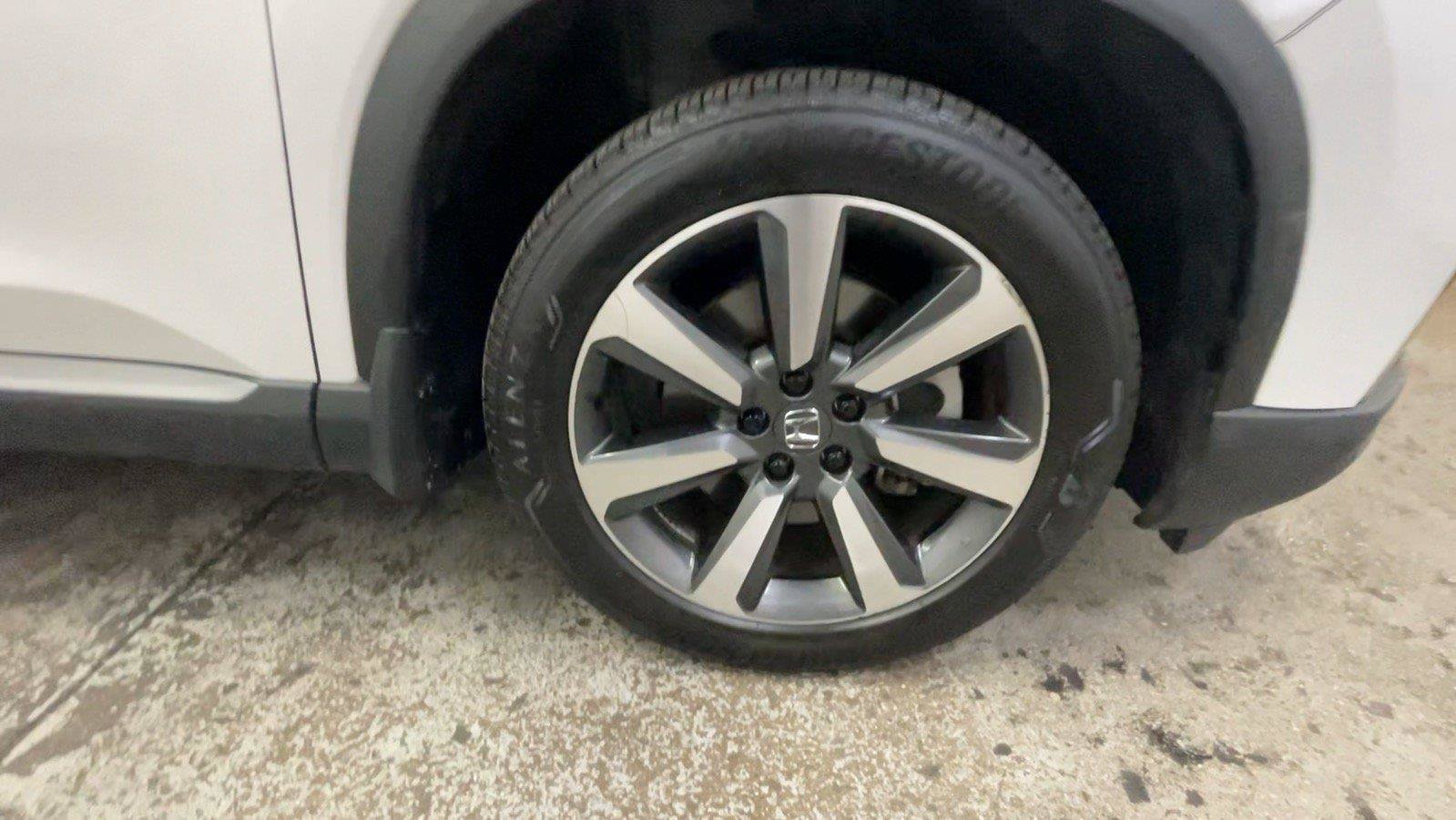 Used 2025 Honda Pilot Elite image 15