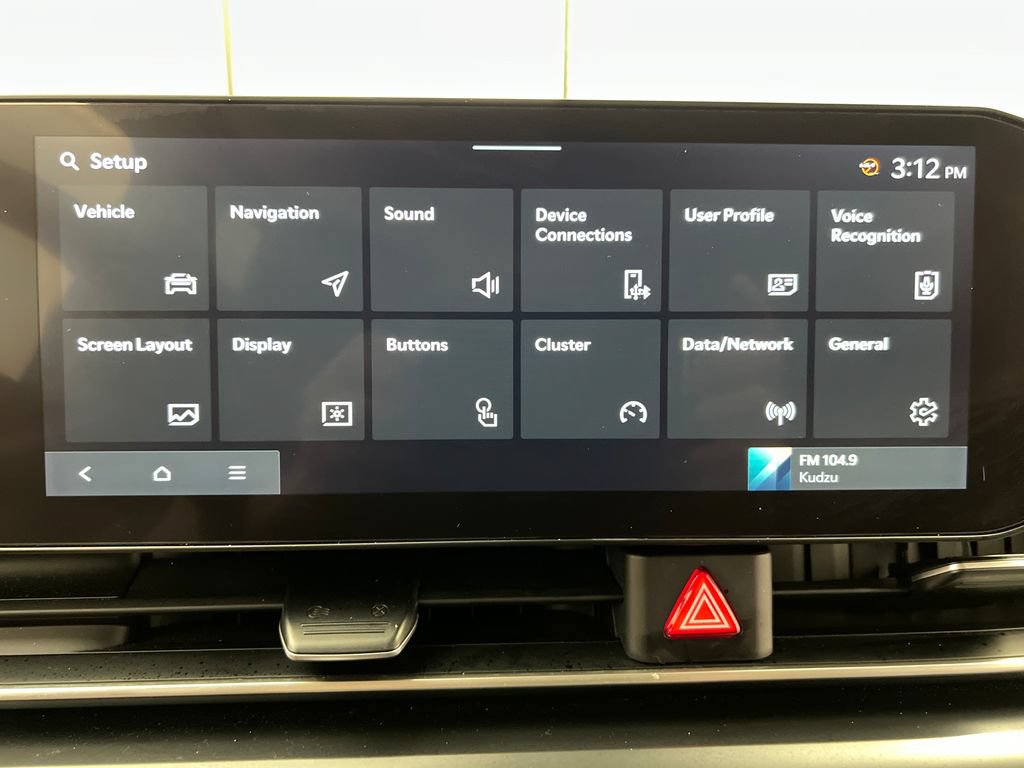 Used 2025 Kia Carnival FWD image 70