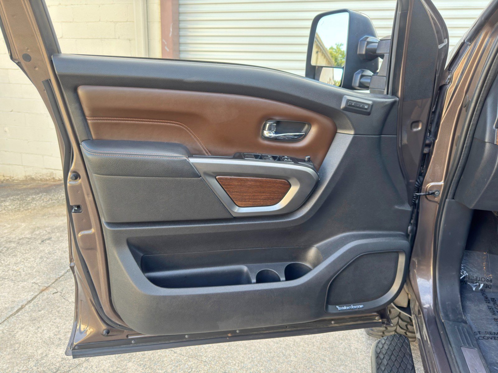 Used 2017 Nissan Titan Platinum Reserve AWD/4WD image 41