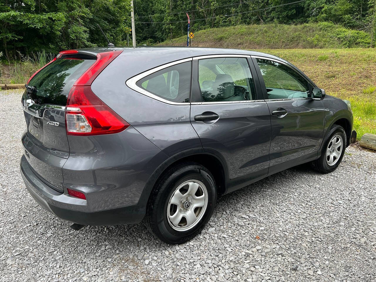 Used 2016 Honda CR-V LX image 5
