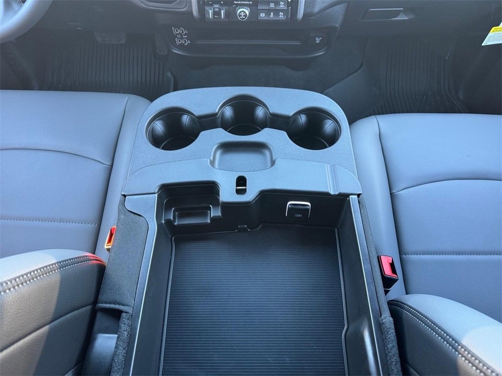 New 2026 RAM 3500 Tradesman image 18