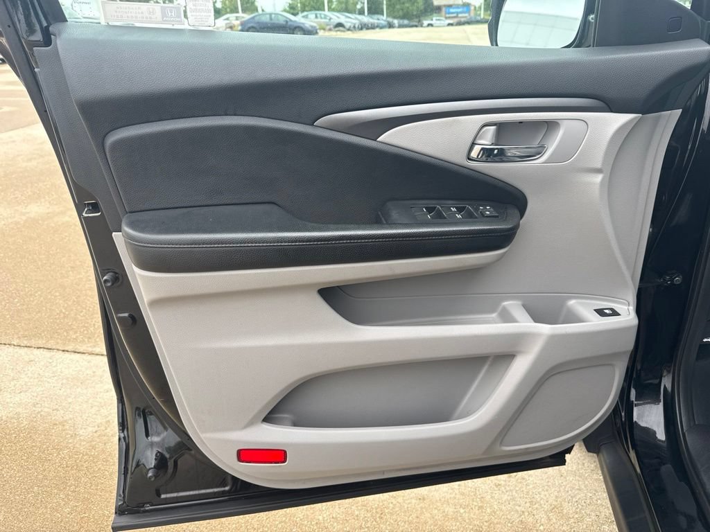 Used 2019 Honda Pilot EX image 17