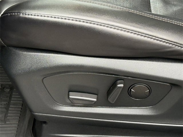 Certified 2022 Ford Explorer Platinum w/ Equipment Group 601A image 7