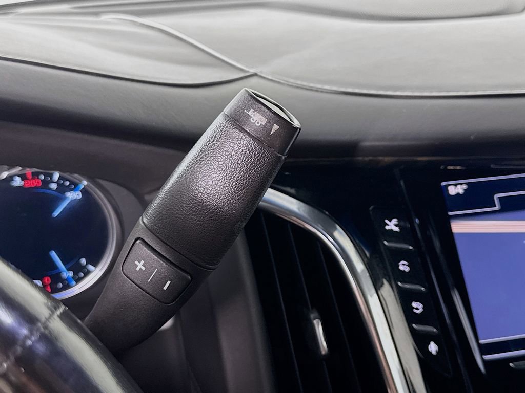 Used 2016 Cadillac Escalade Platinum image 17