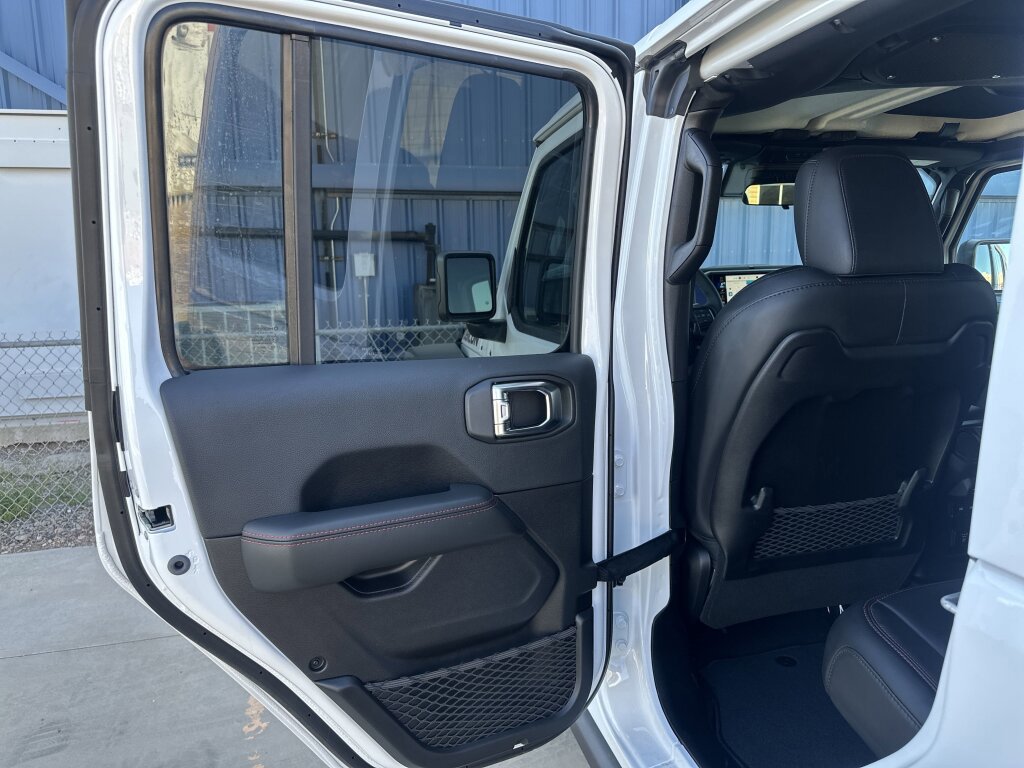 New 2025 Jeep Wrangler Unlimited Rubicon image 9
