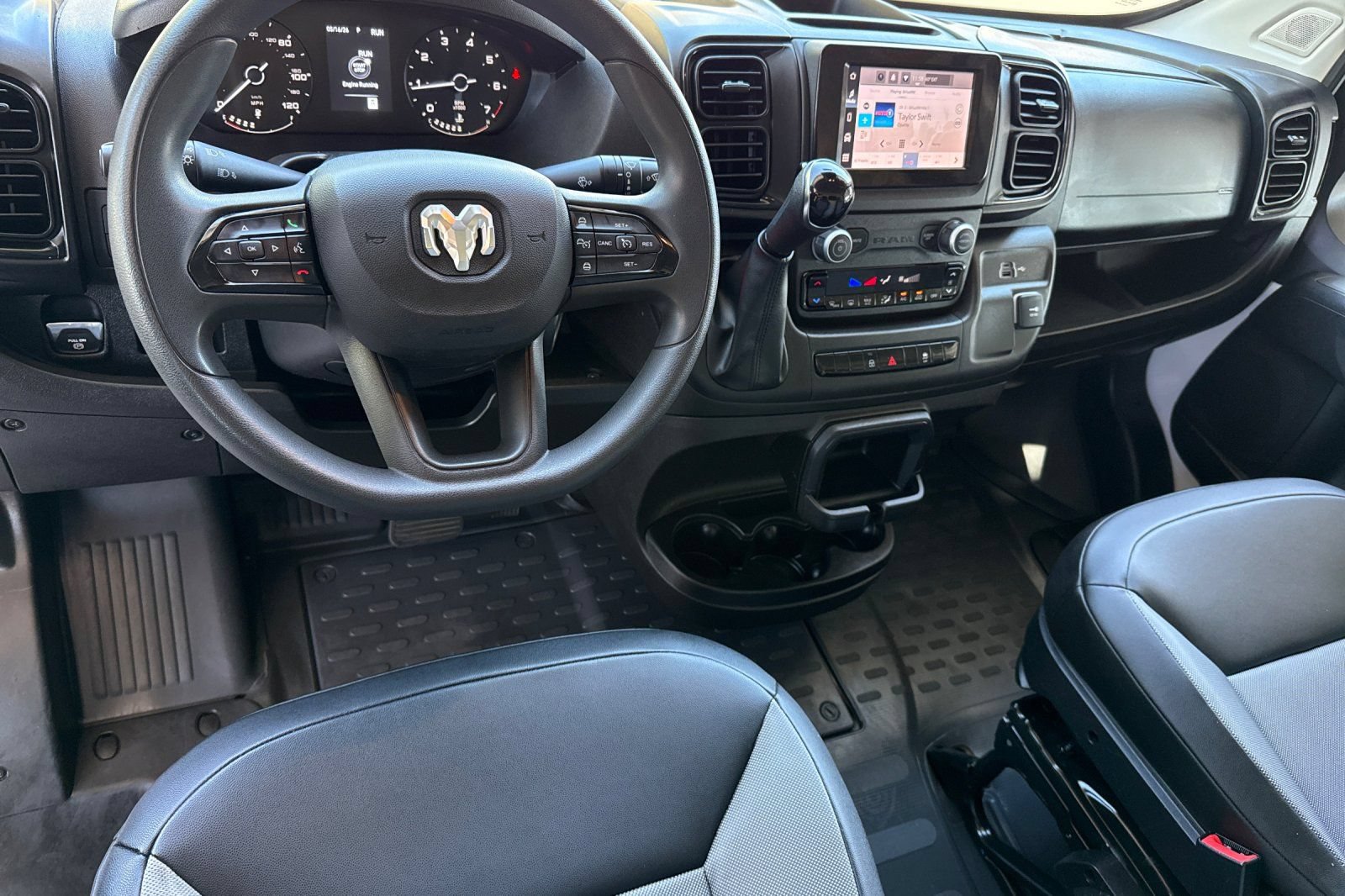 Used 2024 RAM ProMaster 2500 w/ Convenience Group FWD image 18