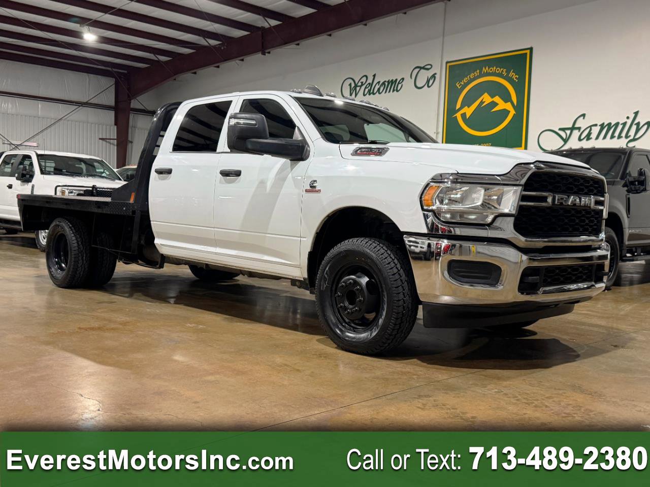 Used 2024 RAM 3500 Tradesman w/ Chrome Appearance Group image 1