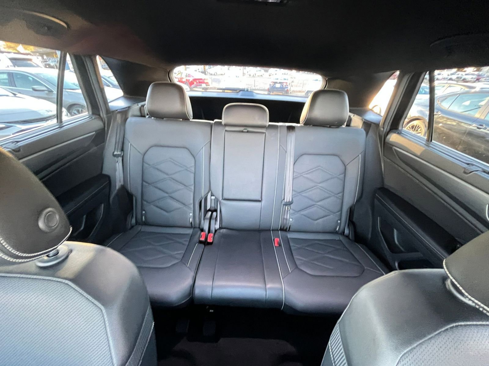 Used 2025 Volkswagen Atlas Cross Sport SE image 39